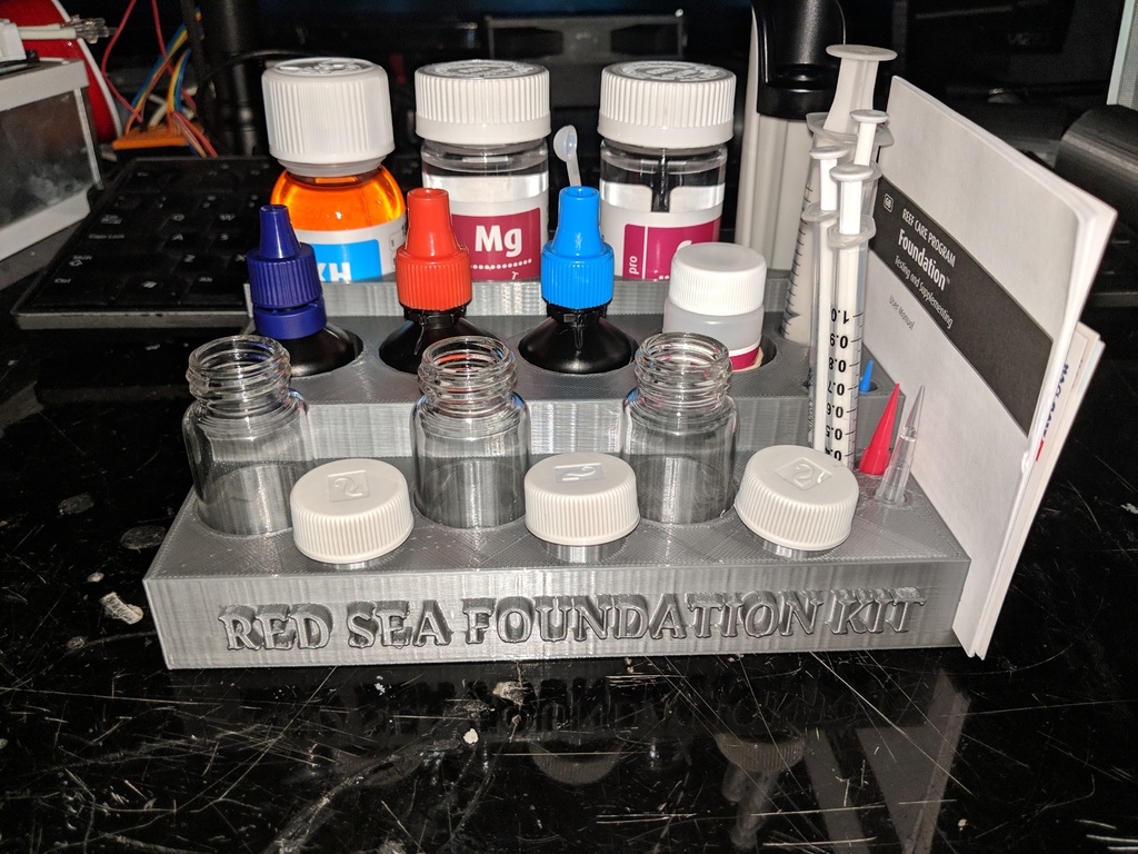 Red Sea Foundation Kit Holder