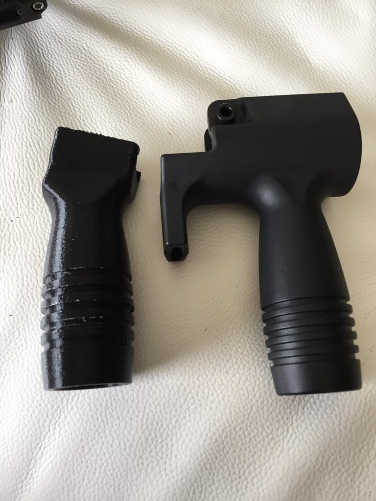 MP5K style foregrip 