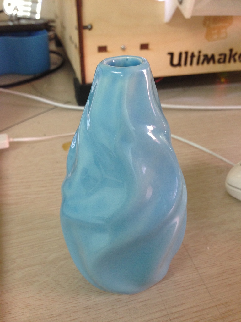 Parametric Sinewave Tornado vase