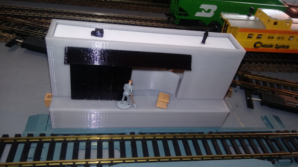 HO Scale Freight Unloading Station