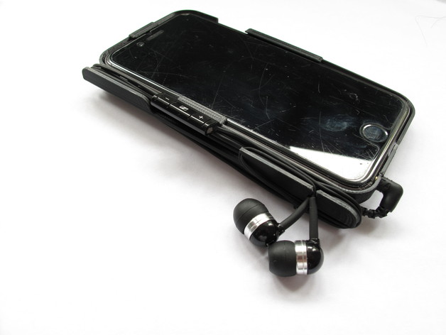 iPhone 6 Case with Custom Sennheiser mm30i Earphone holder