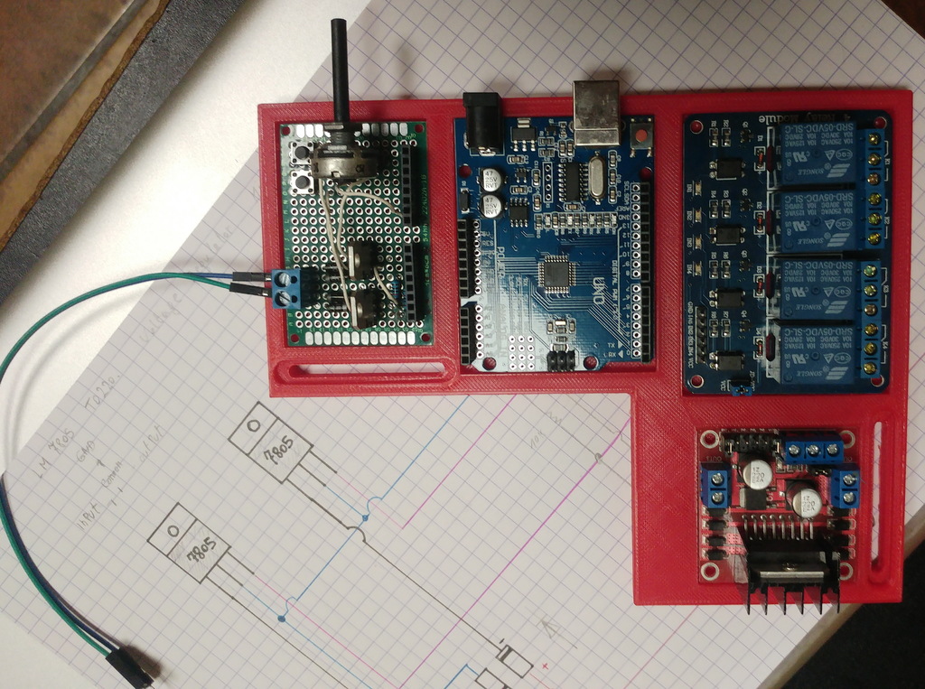 Support Arduino uno R3 - carte 4 relais - Pont en H L298 - carte d'entrée  - Version1