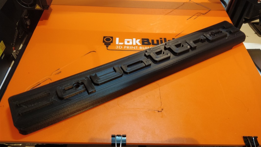 Audi 5cyl AAN fuel rail cover