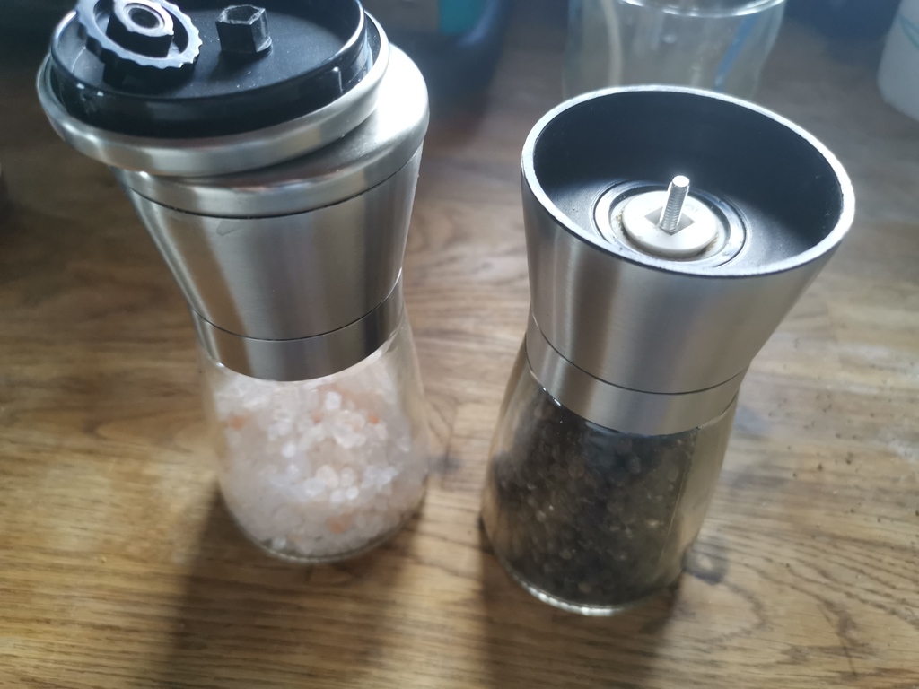 Salt and Pepper Mill Grinder Connector