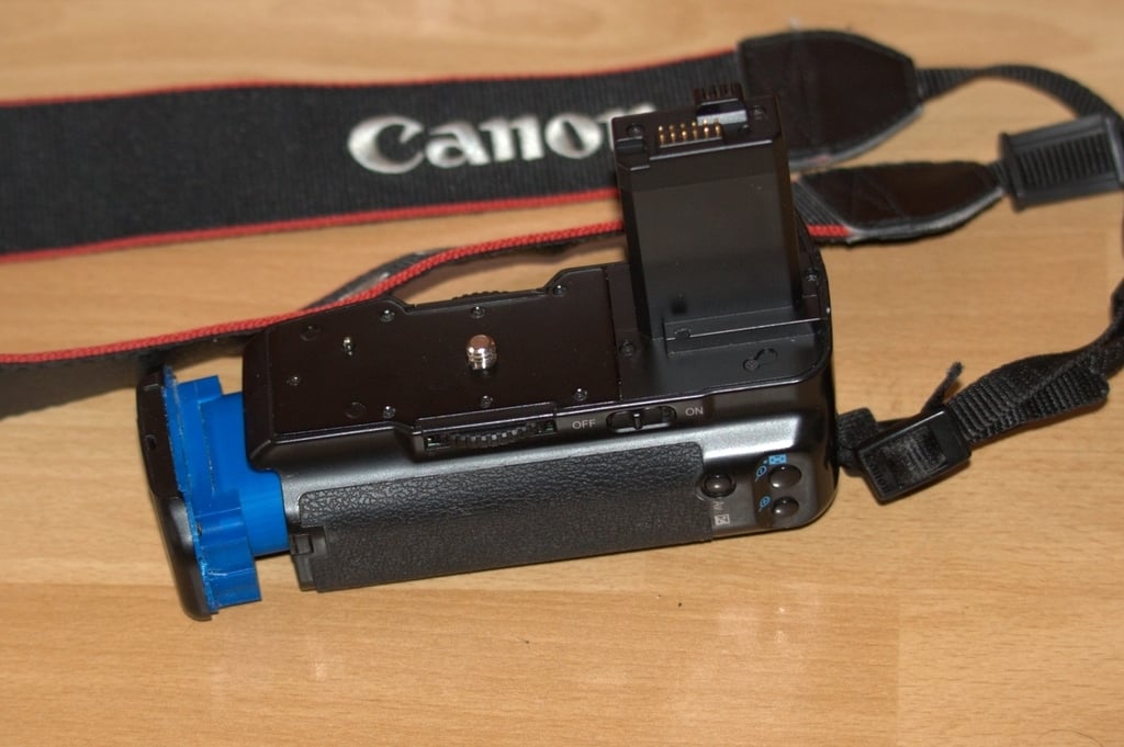 Canon BG-E5 18650 Li-ion adapter