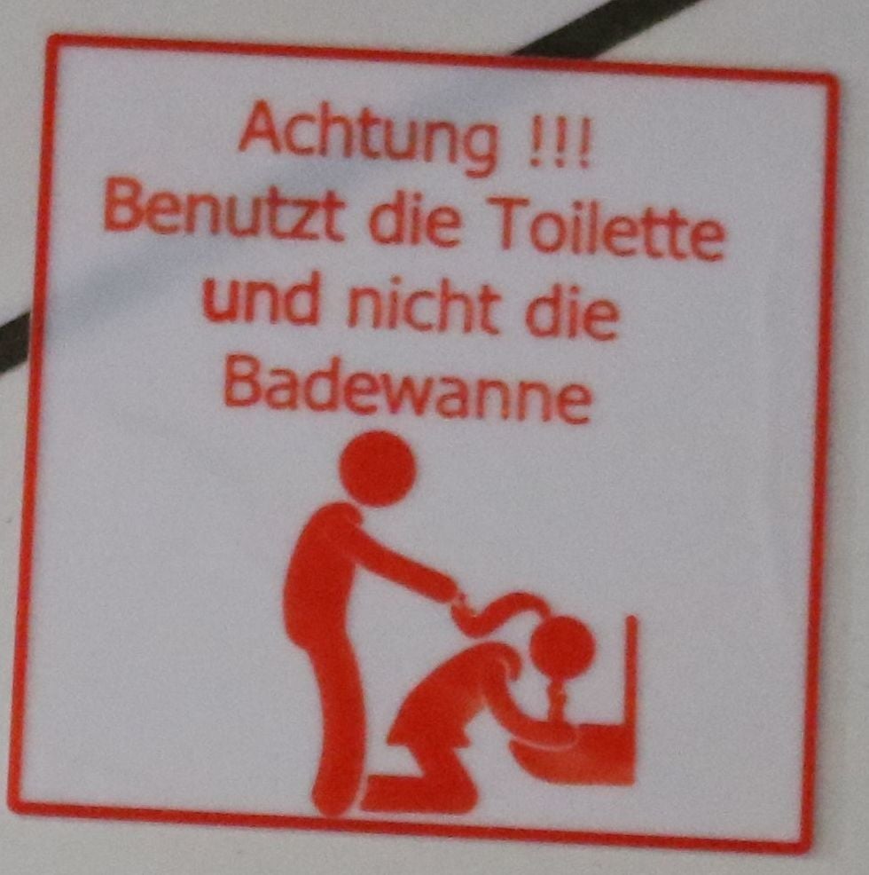 Sign Toilet (Deutsch, Englisch)