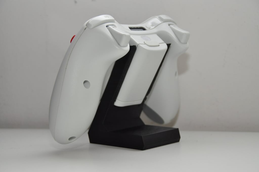Xbox 360 controller stand