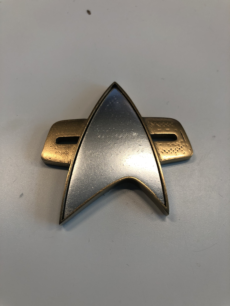 Star Trek Voyager Badge (2 parts)