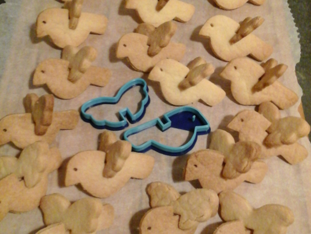 Cookie cutter 3D bird with wings