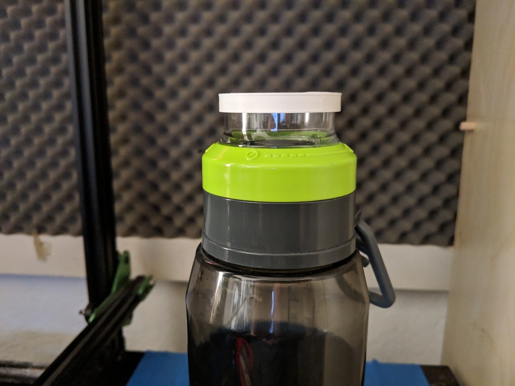 Thermos waterbottle snap-on lid