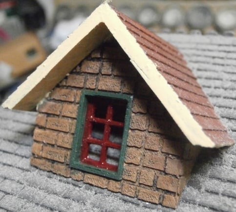 SCALEPRINT RD-11 STONE DORMER FOR 45 DEGREE ROOF 00/HO SCALE