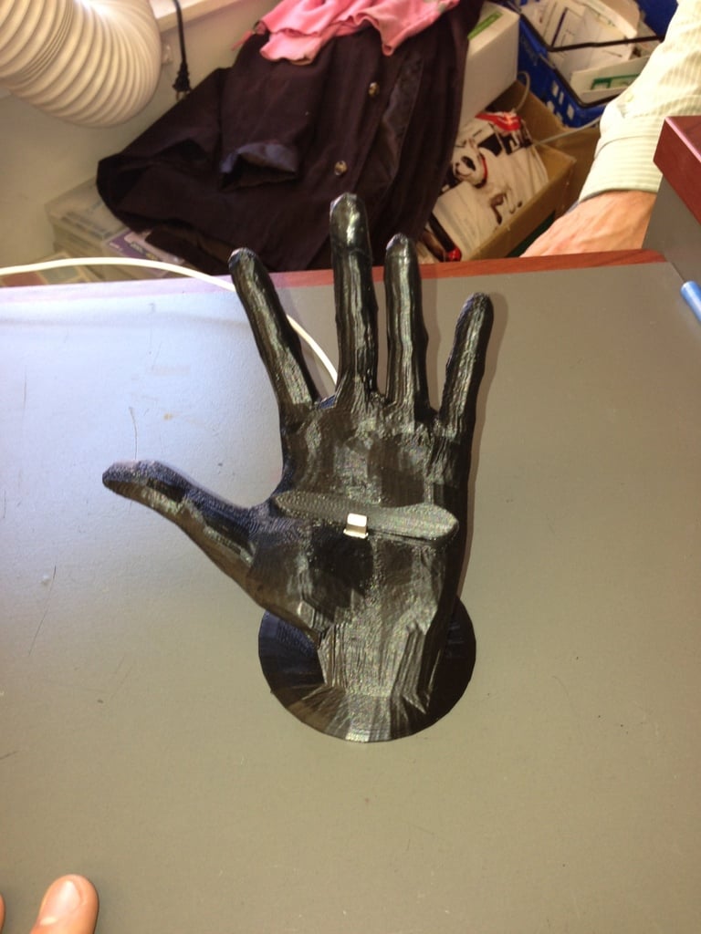 iPhone 5 Dock Hand