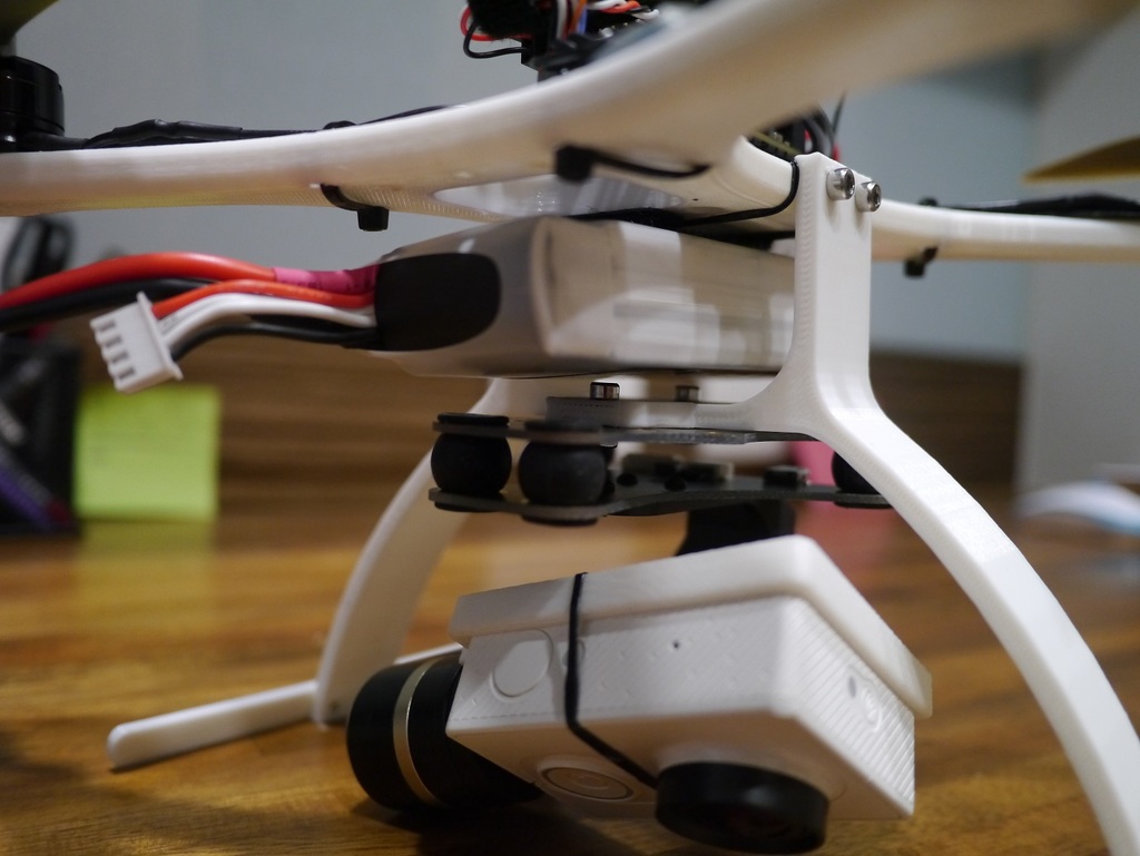 Mini Quadcopter for Aerial Photography