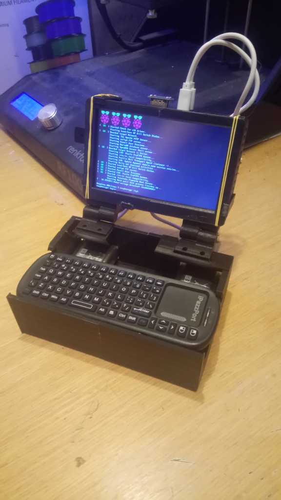 Raspberry pi pocket mobile-case laptop