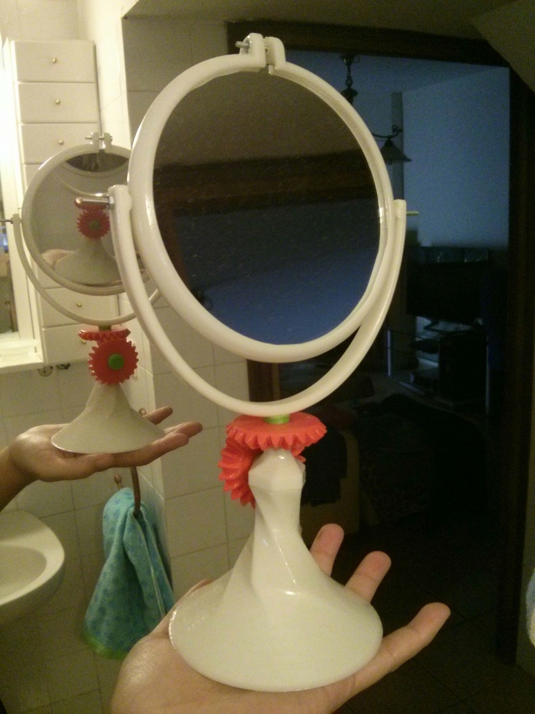 Hand Mirror (Freak Style)