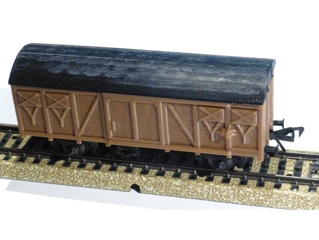 simple carriage in scale H0  the OpenRailway