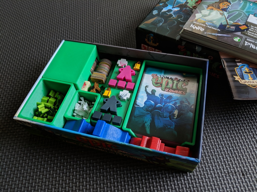 Feldherr Organizer Per Tiny Epic Zombies - Scatola Gioco Da Tavolo - Porta Pedine E Carte In Plastica Stampata 3D - Accessorio Per Organizzare Gioco E Promo - Fatto In Germania