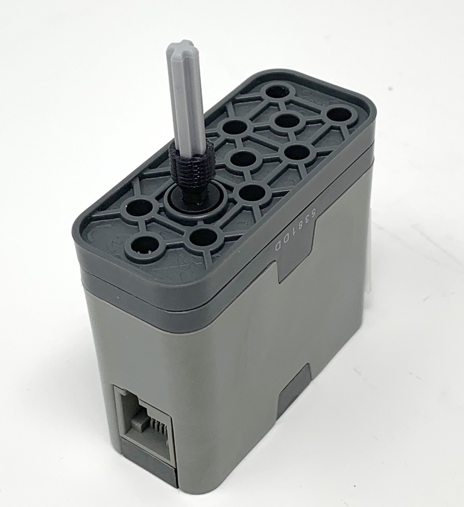 VexIQ Motor to LEGO Technic Axle Converter 01