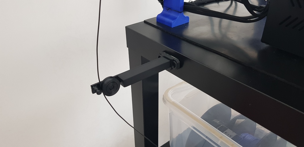 Filament holder for 2020 frame (A30, CR-10, Ender 3, A10, A10M, A20M and others)
