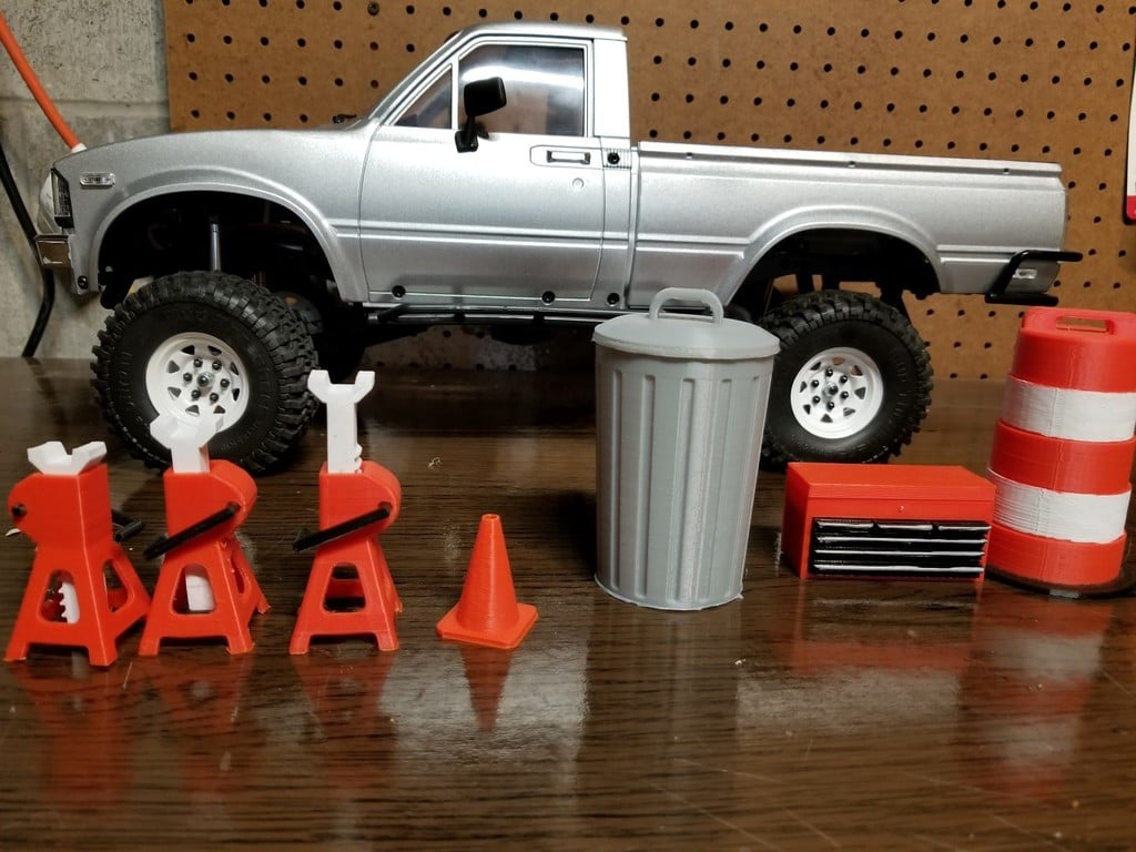 Scale 1/10 "Steel" trash can for RC Garage