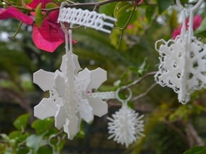 Blizzard of Customizable, Mailable Snowflake Ornaments: with Kickstarter!