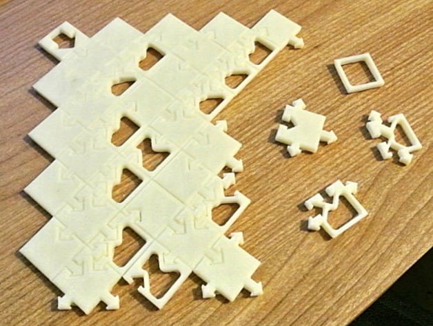 Rule 30 tile puzzle