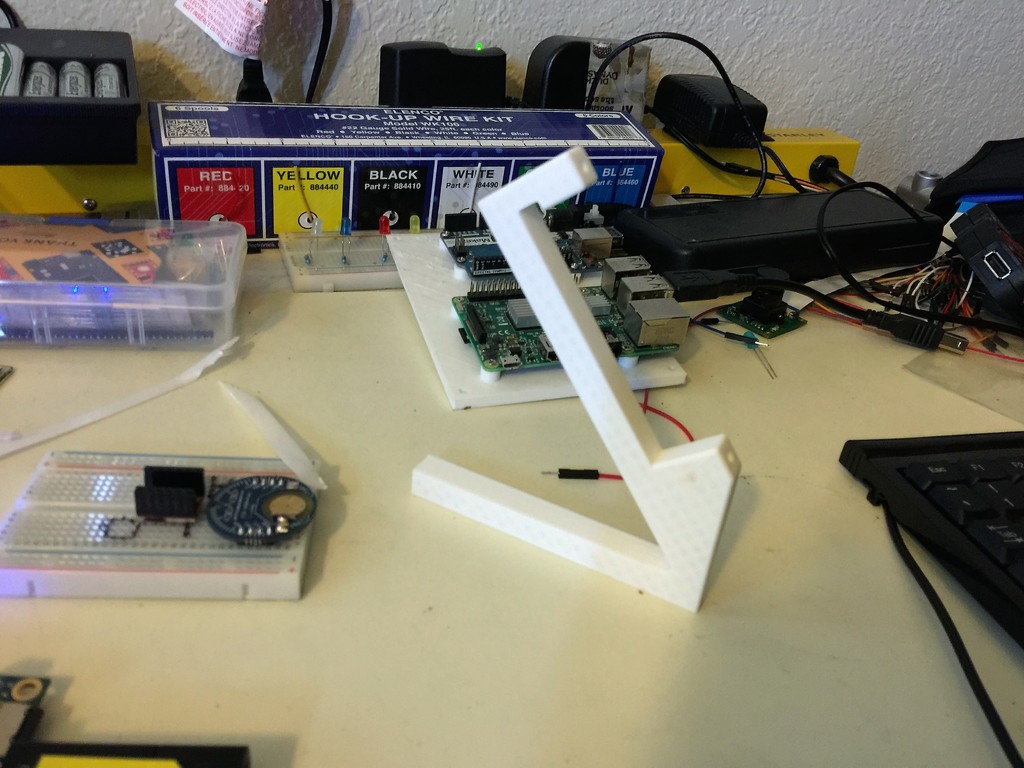 Waveshare 5 inch LCD + Raspberry Pi Stand