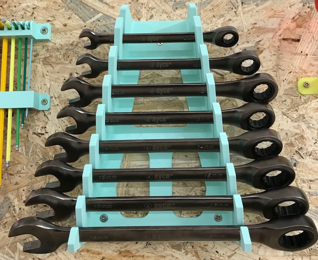 Schraubenschlüsselhalter / Open-end wrench holder