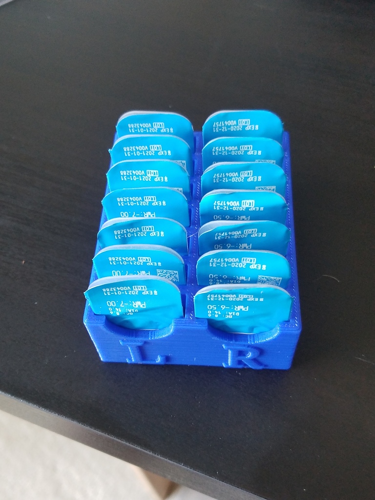 Disposable Contacts Organizer