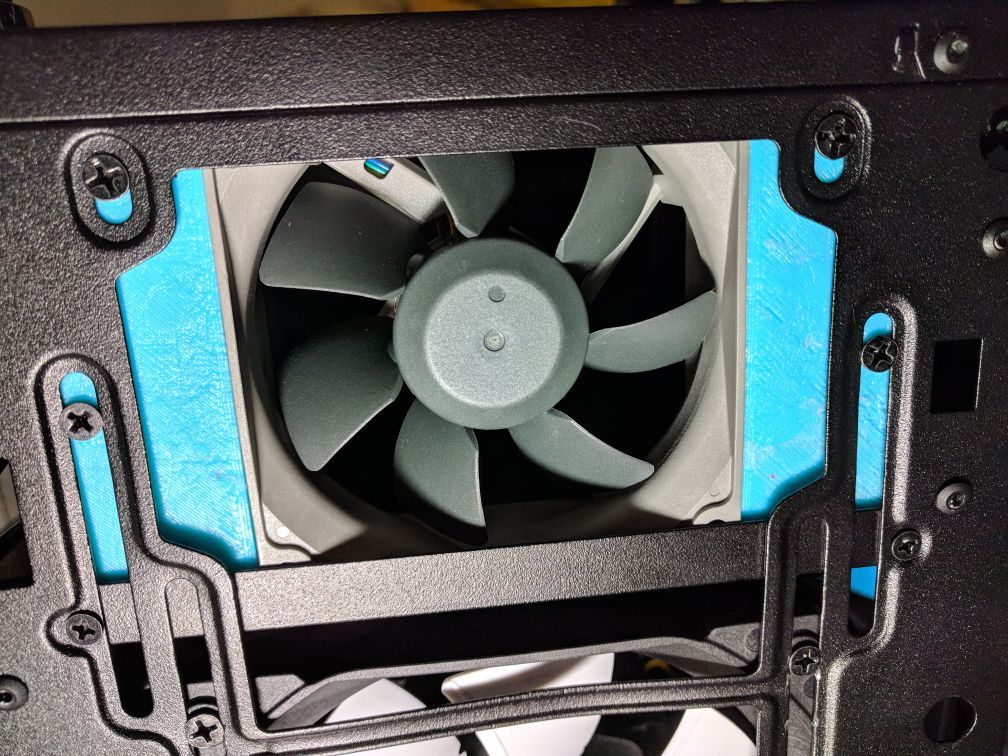 Fractal Define Mini C fan mount to cool 3.5" hdd (Tempered Glass)