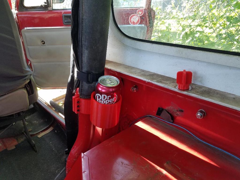Jeep YJ rear seat cup holder (clamps to roll bar)