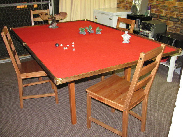 Game Table With Printed corners