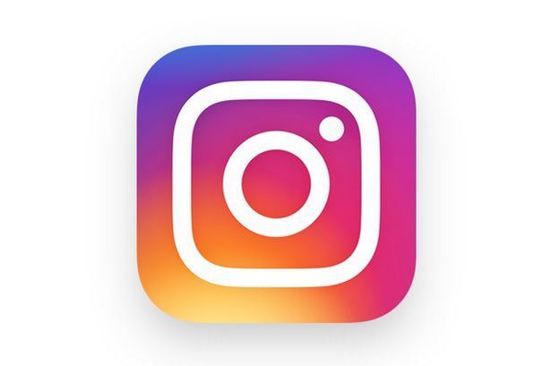 Instagram Logo (Current - pink)