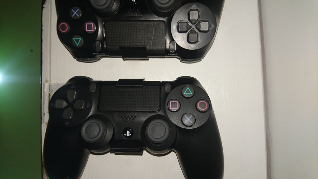 PS4 Controller Wall Mount
