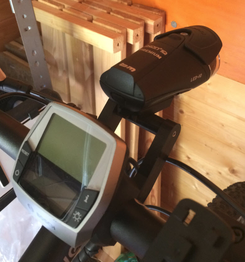 Mount for bicycle lamp