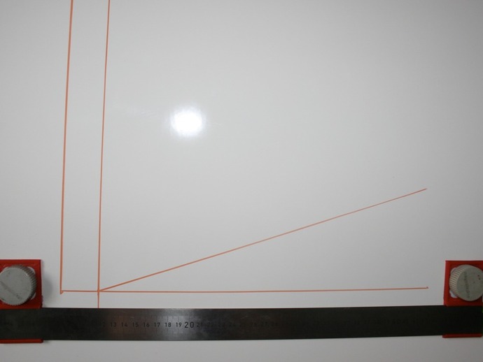 Magnetic Lineal Holder - for Nerd Boards :)