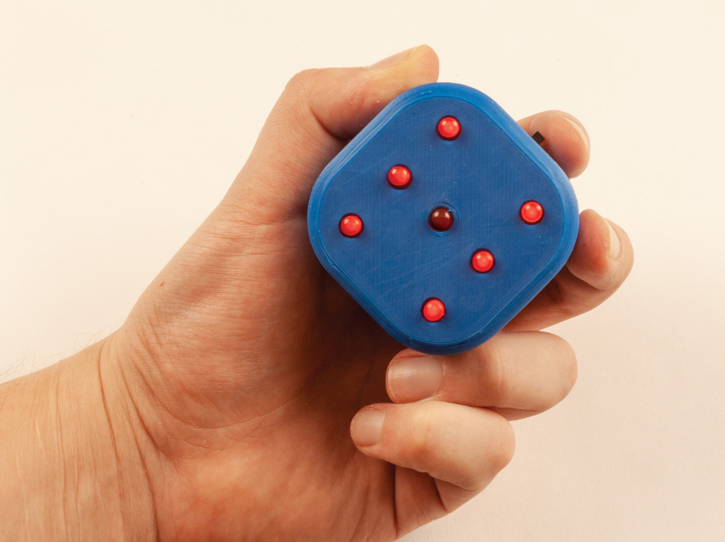 Movement Detecting Electronic Gaming Dice