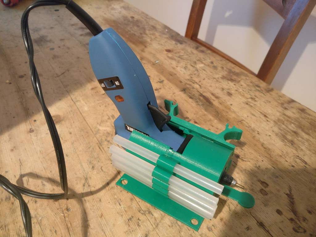 Hot glue gun horizontal/vertical mount - Pegboard compatible