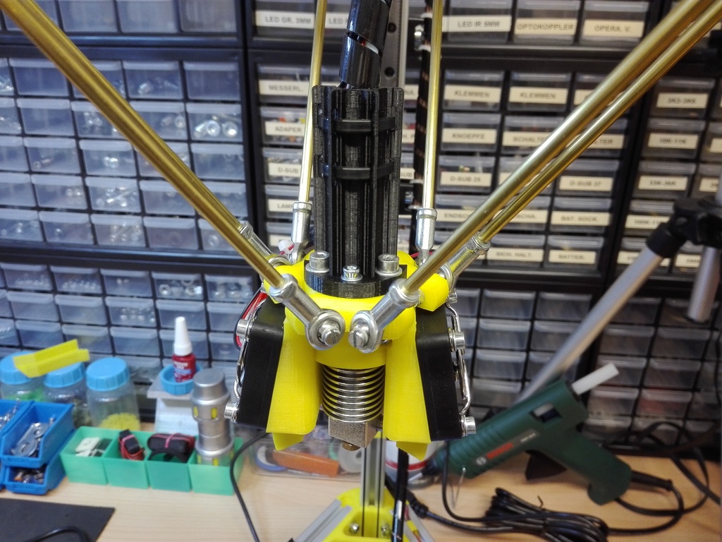 Cable stabilizer for 'Kossel effector'