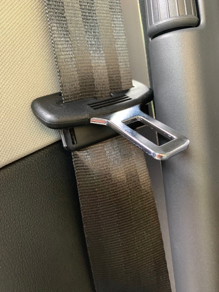 Seat Belt Clip assist