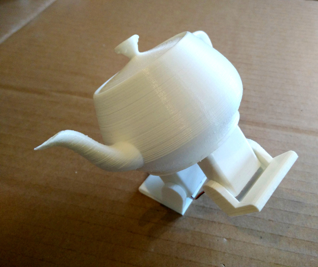 Plasteac, the robotic dancing teapot