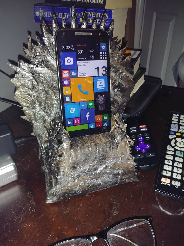 Game of Thrones - Iron Throne - Cell Phone Holder