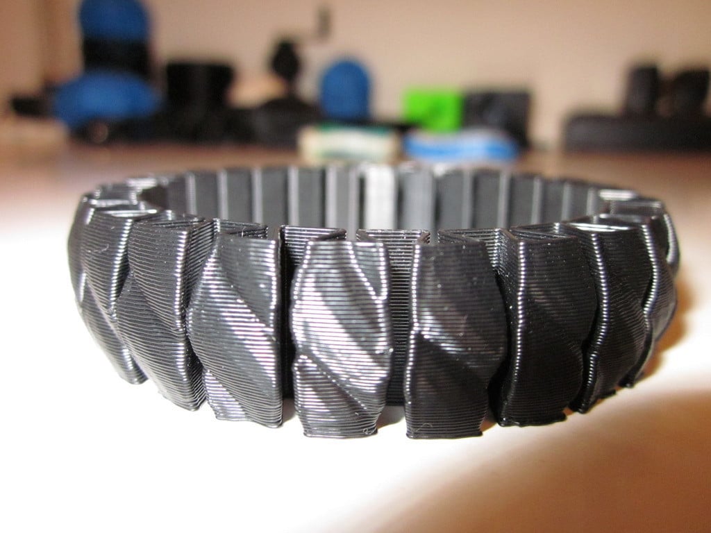 Nylon Stretchy Bracelet 3D-Printed in RepRap BCN3D - YouTube