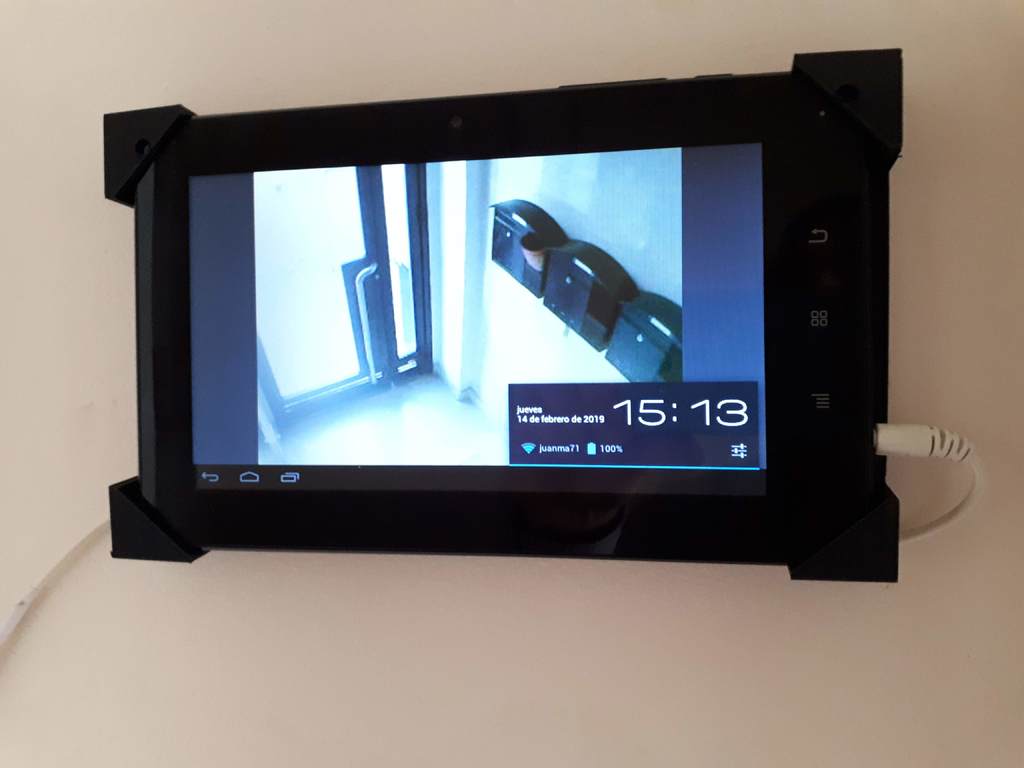 Wall tablet mount