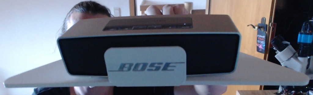 Simple Bose SoundLink Mini Corner Holder