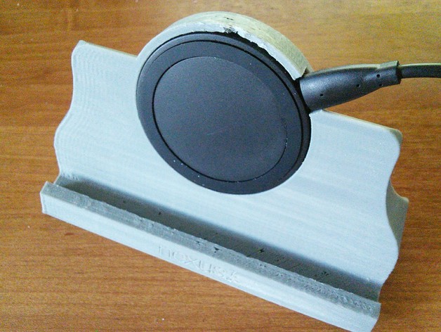 Nexus 7 stand with place for wireless charger (plain and hexagon variants)