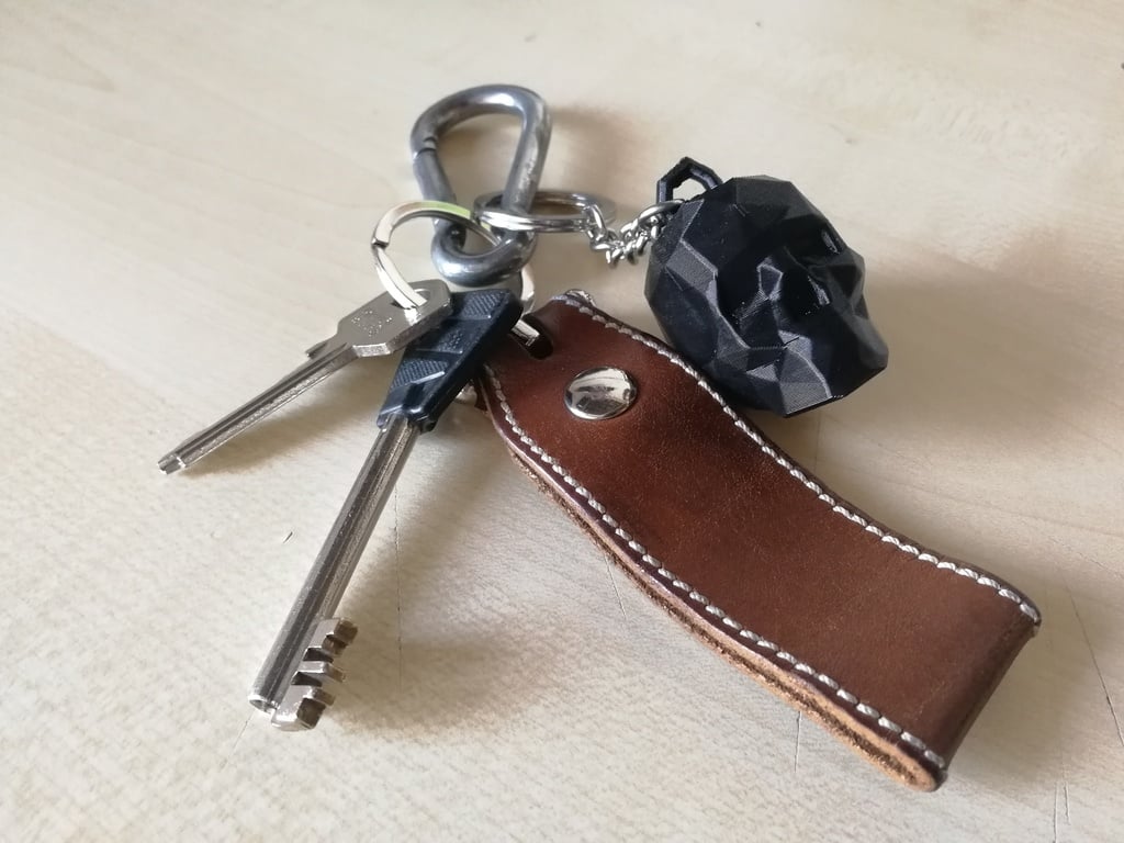 Low Poly Skull Keychain