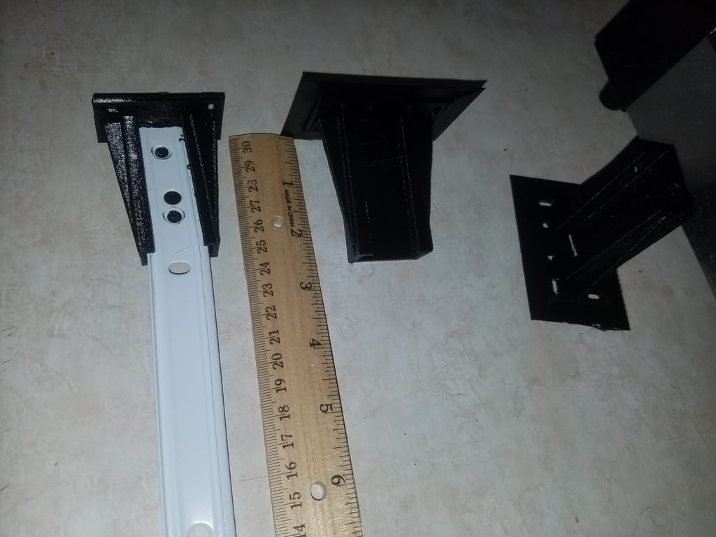 Kitchen drawer slide bracket for skinny rails