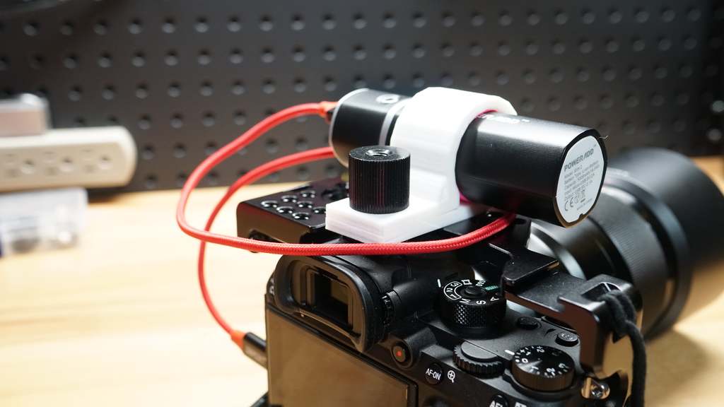 Poweradd battery bank hot shoe adapter for Sony A6300/A6500/A7III/A7RIII