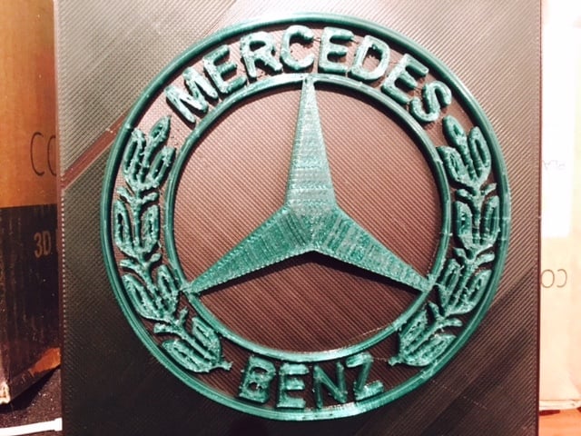 Mercedes benz 3d logo
